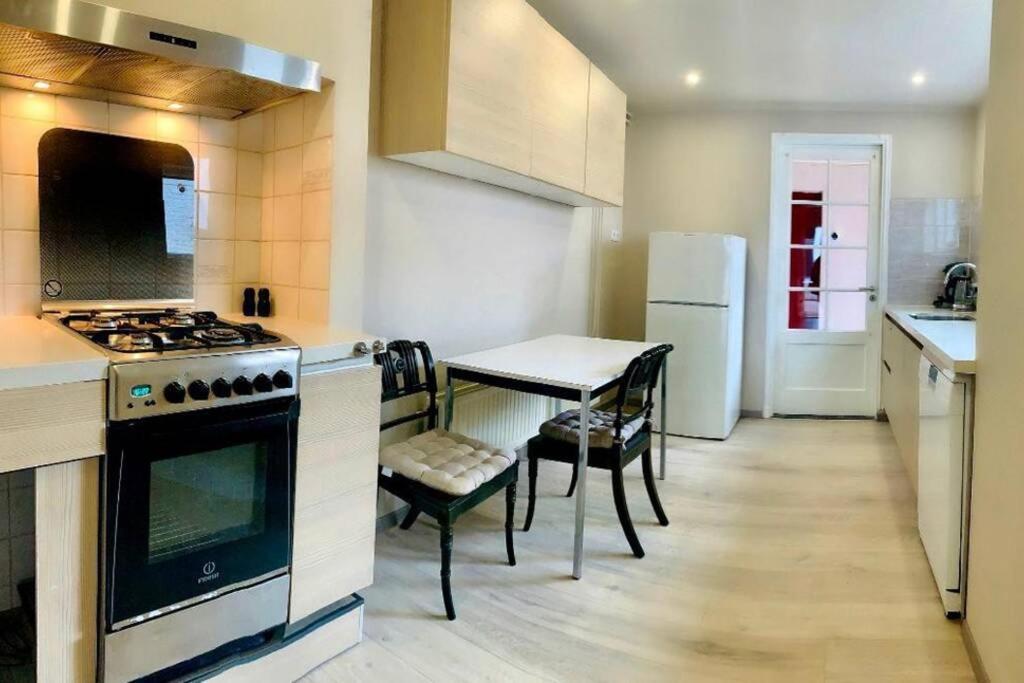 Apartament Cosy House In The Heart Of The Center! Oostburg Zewnętrze zdjęcie